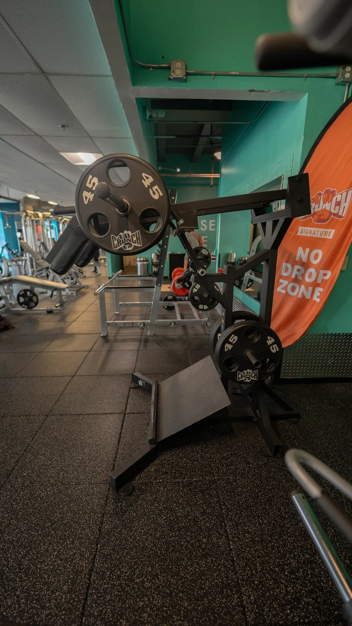 Crunch South Beach gym with Skelcore equipment — photo 2