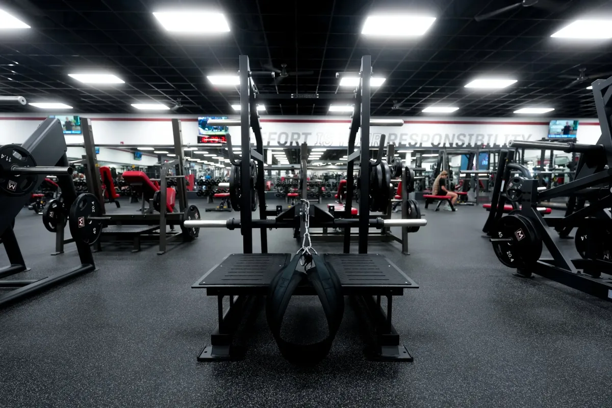 Mountainside Fitness gym with Skelcore equipment — photo 5