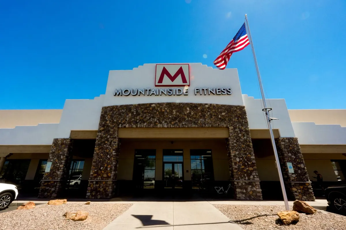 Mountainside Fitness gym with Skelcore equipment — photo 9